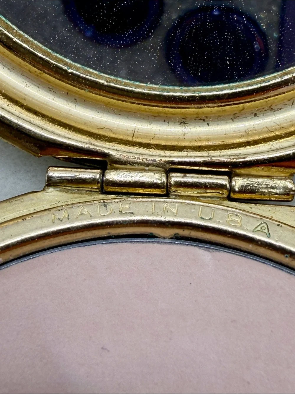 Vintage Merle Norman Gold Striped Powder Compact with Mirror